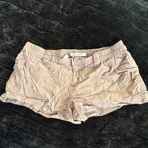 PacSun Women's Cargo Shorts in Light Tan